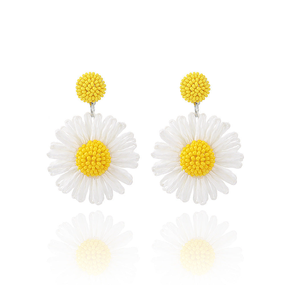 1 Pair Cute Daisy Raffia Flower Drop Earrings for Summer Beach Style