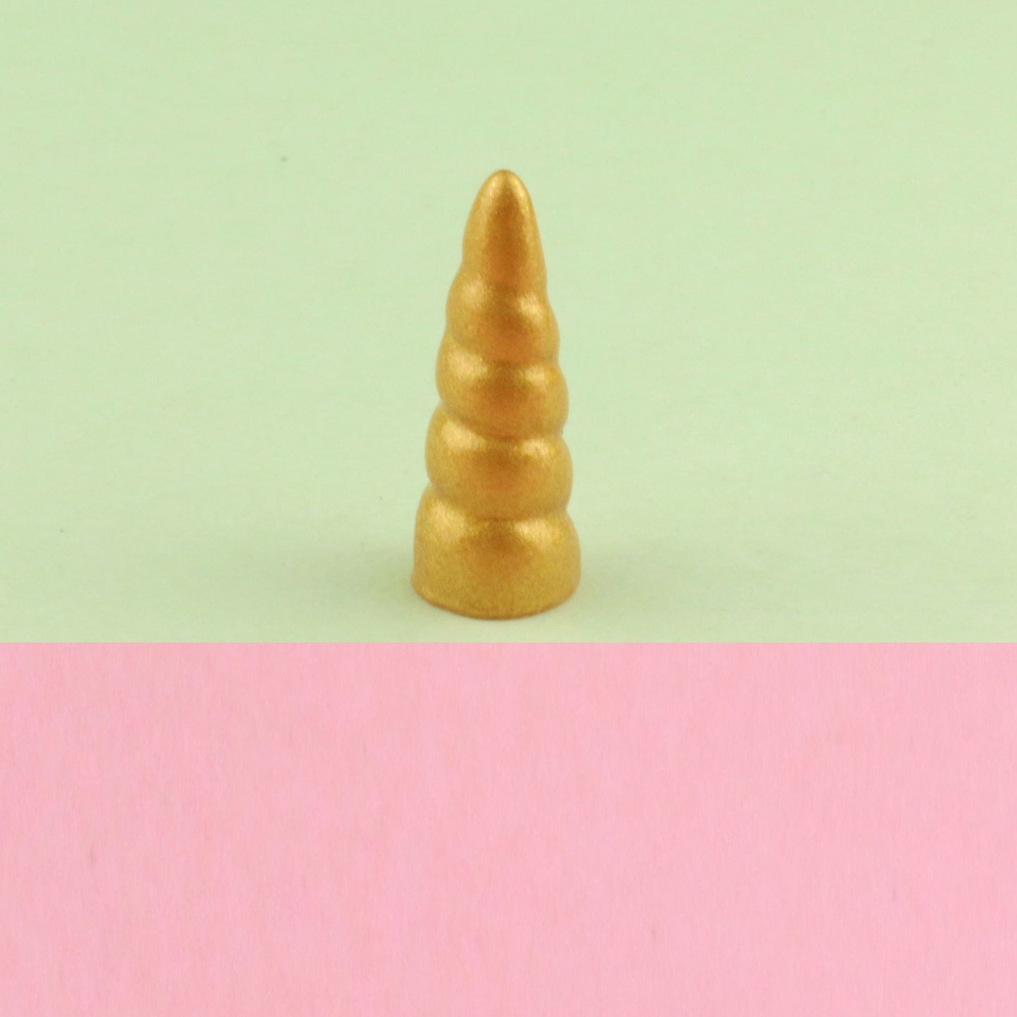 Simple Geometric Resin Jewelry Accessories - Gold Gradient Unicorn Horn DIY Pack (200 Pieces)