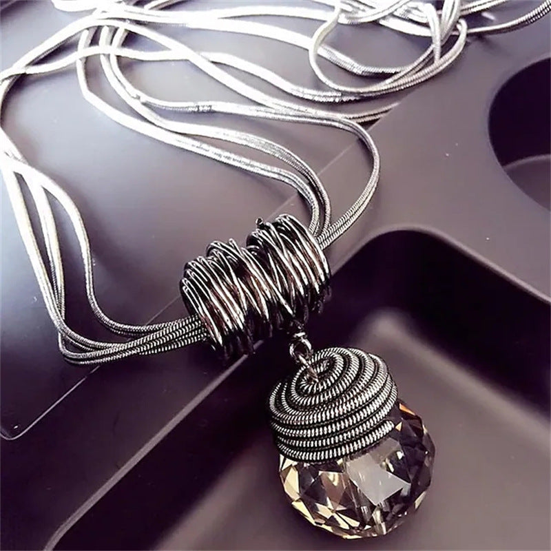 Shiny Rhombus Crystal Pendant Necklace with Copper Alloy Chain