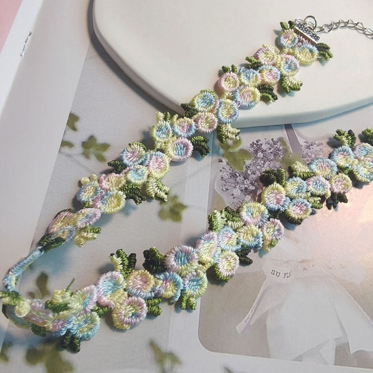 Sweet Floral Lace Embroidered Choker Necklace for Women