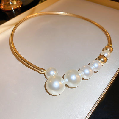 Elegant Geometric Acrylic Iron Choker Necklace with Faux Pearl Accents