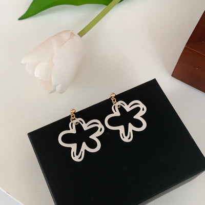 1 Pair Sweet Flower Plating Alloy Drop Earrings Ear Clips