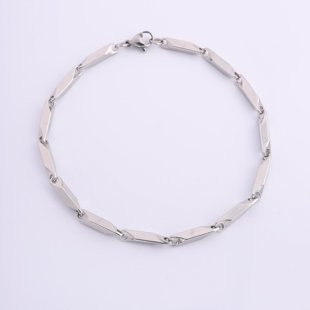 Minimalist Heart-Shaped Titanium Steel Bracelet for Girls - Luxury Design, Non-Fading, Personalized Gift