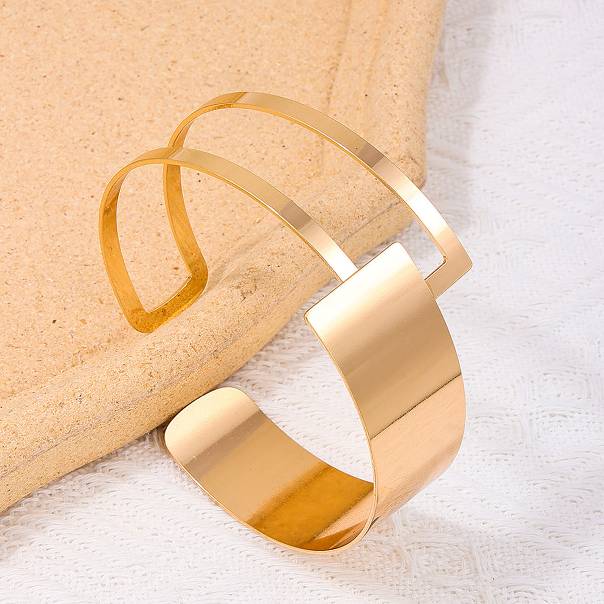 Simple Style Geometric Solid Color Alloy Wholesale Bangle