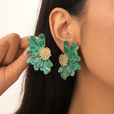 Elegant Vintage Flower Enamel Alloy Stud Earrings for Women