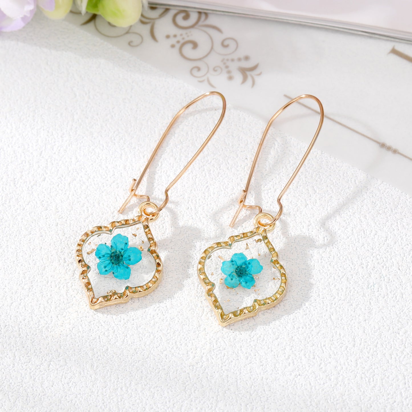 Women'S Simple Style Flowers Alloy Resin Earrings Epoxy Earrings