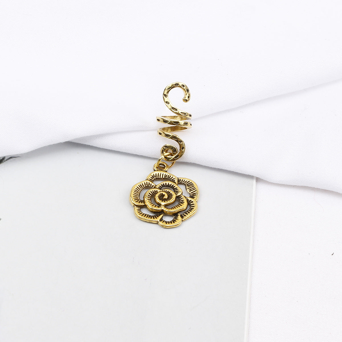 Fashion Alloy Flower Hair Buckle with Butterfly Pendant and Spiral Hair Rings