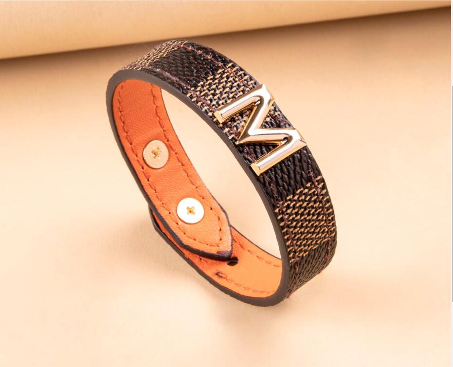 Fashion Plaid PU Leather V-Shaped Bangle with Alloy Metal Button