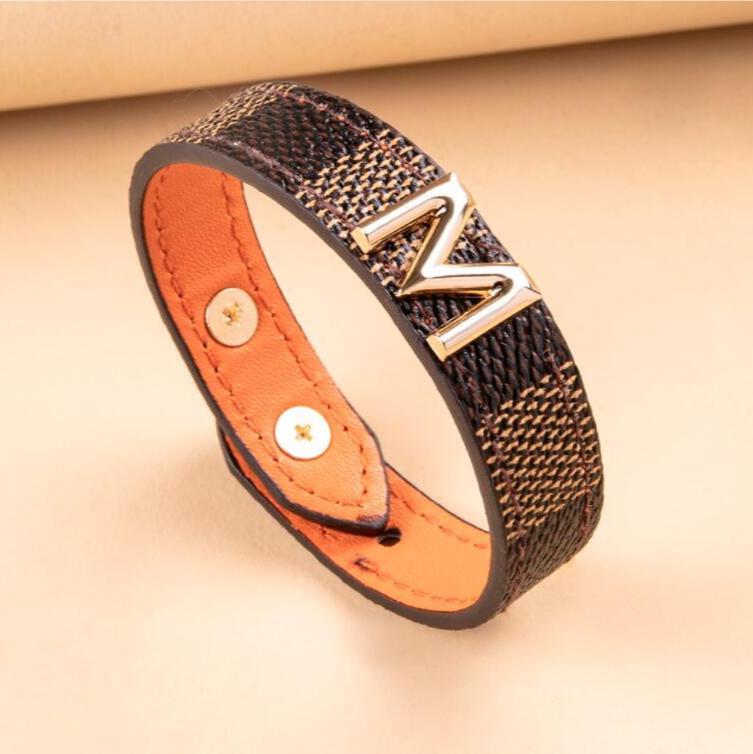 Fashion Plaid V-Shaped Leather Alloy Button Women's Bracelet