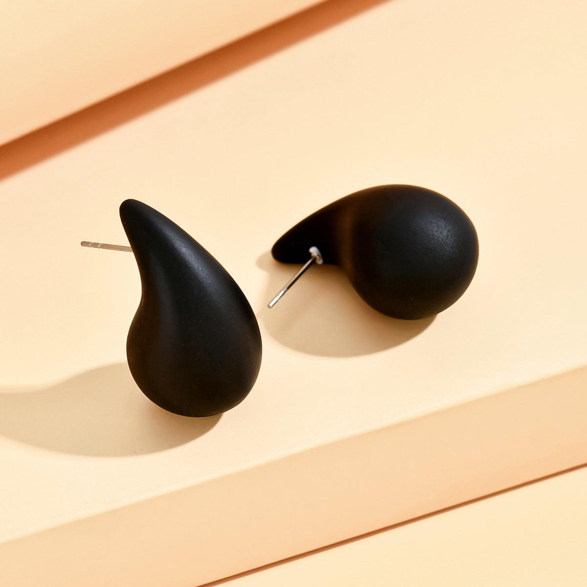 1 Pair Minimalist Water Droplet Acrylic Earrings