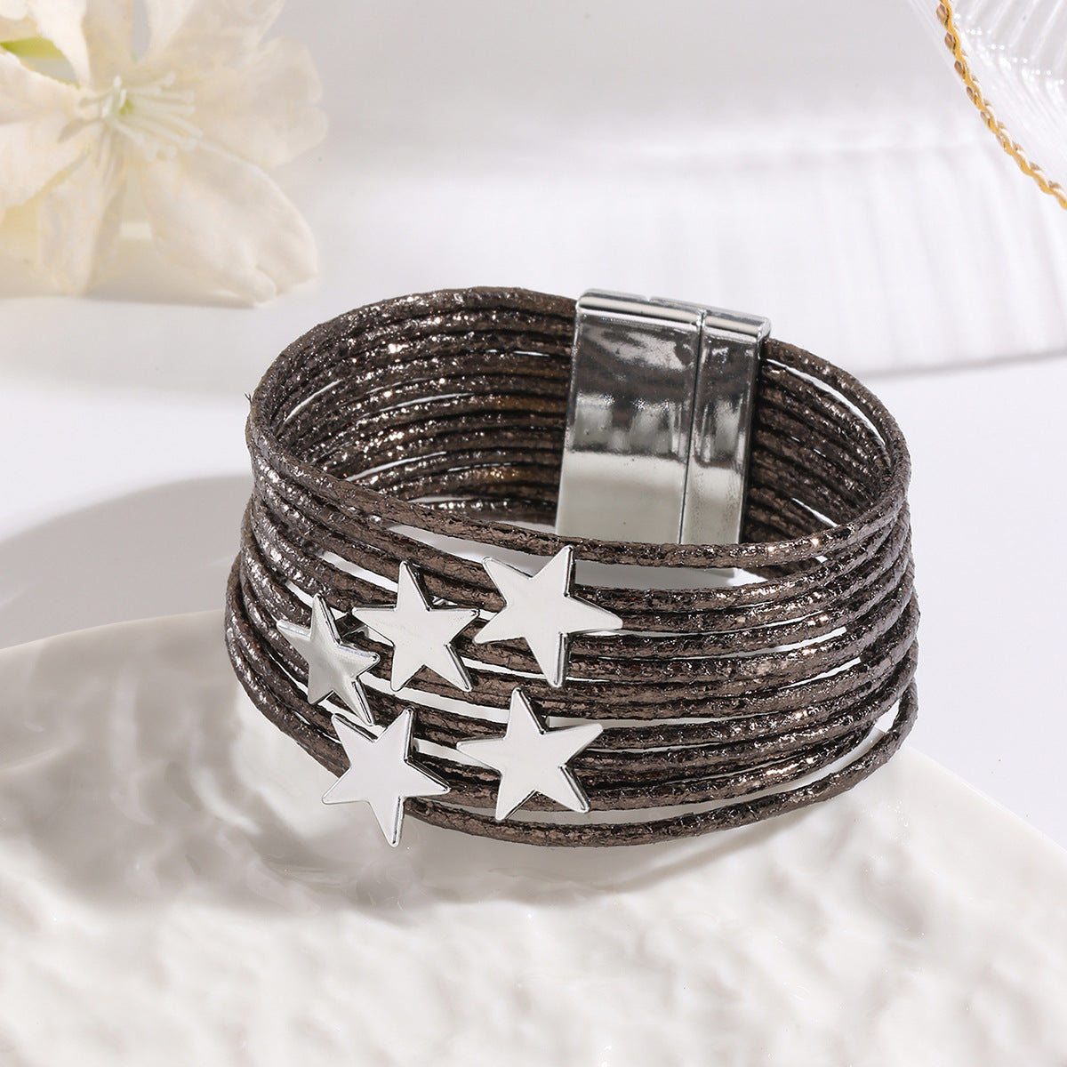 Modern European Multi-Layer PU Leather Circle Bracelet with Pentagram Accessories