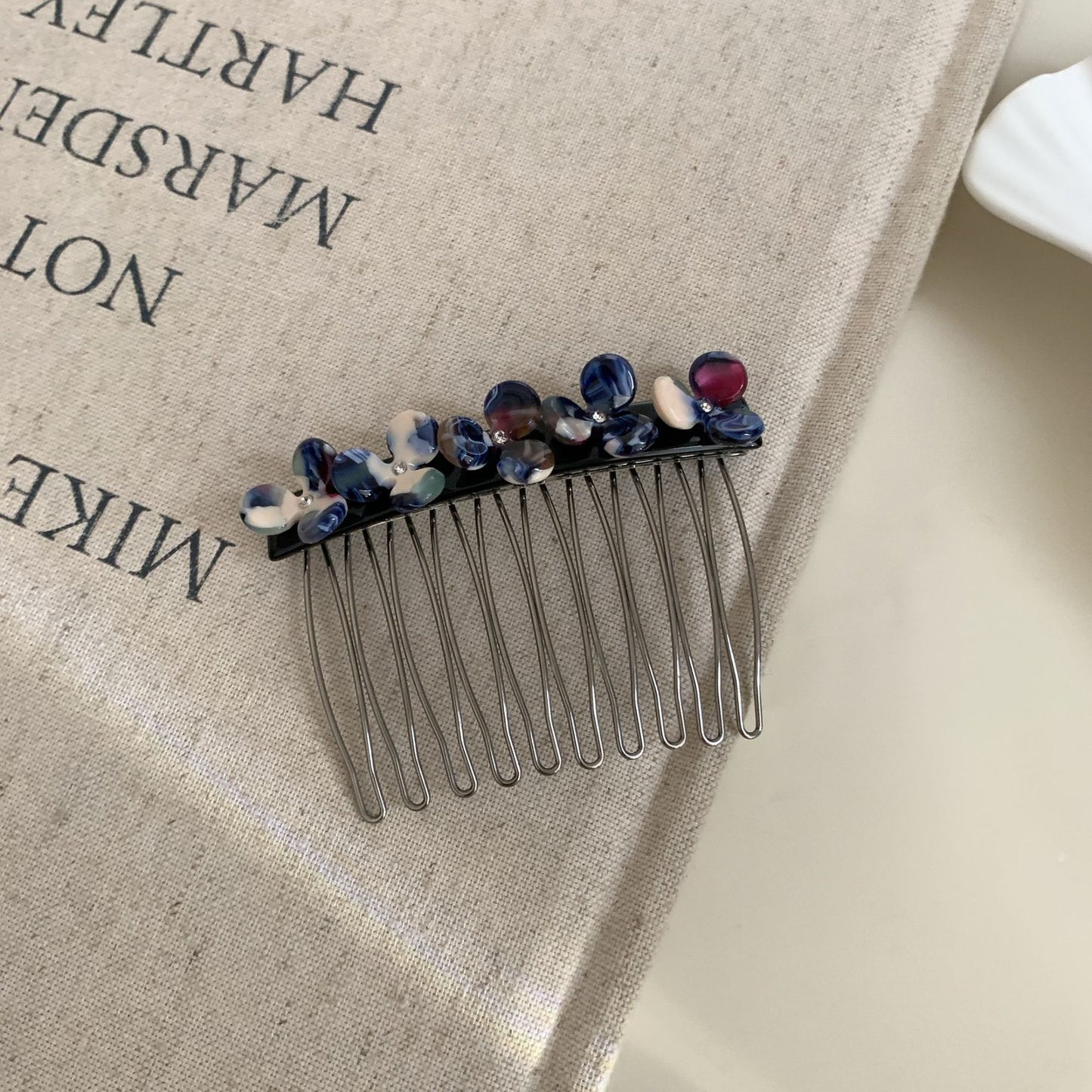 Women's Simple Flower Acetate Rhinestone Hair Comb 2024