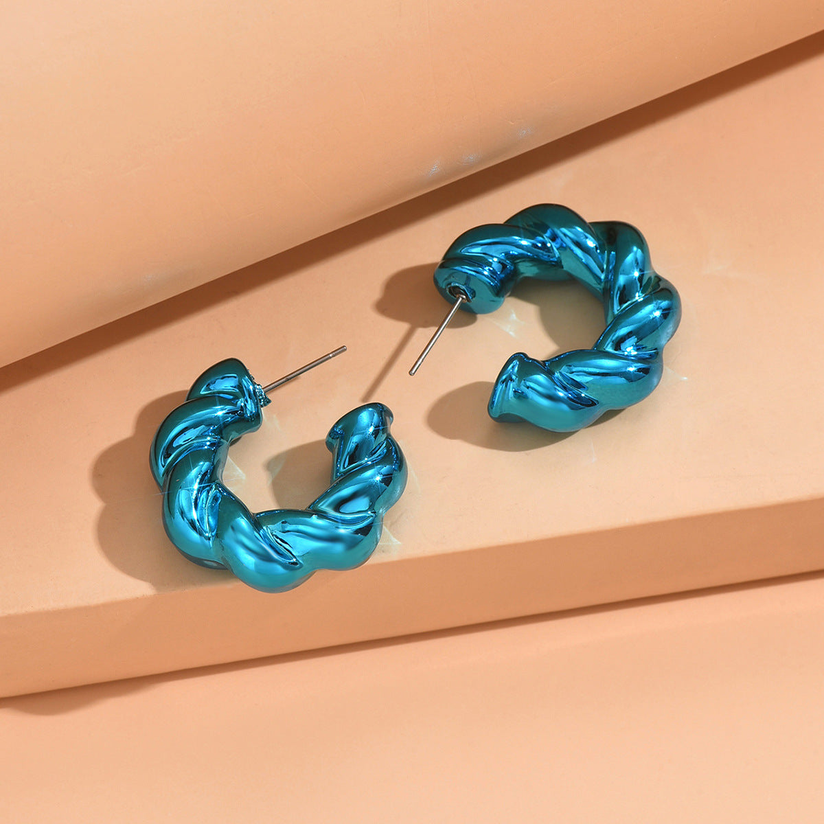 1 Pair Nautical Twist Acrylic Knot Stud Earrings