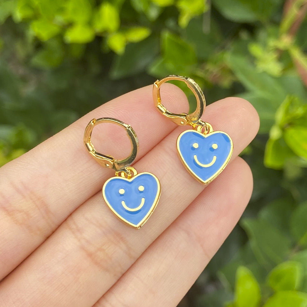 New Personality Small Heart-shaped Earrings Fashion Cute Creative Peach Heart Smiley Ear Clip Earrings