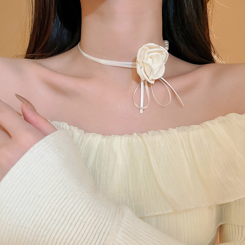 Elegant Women's Pearl Flower Choker Necklace