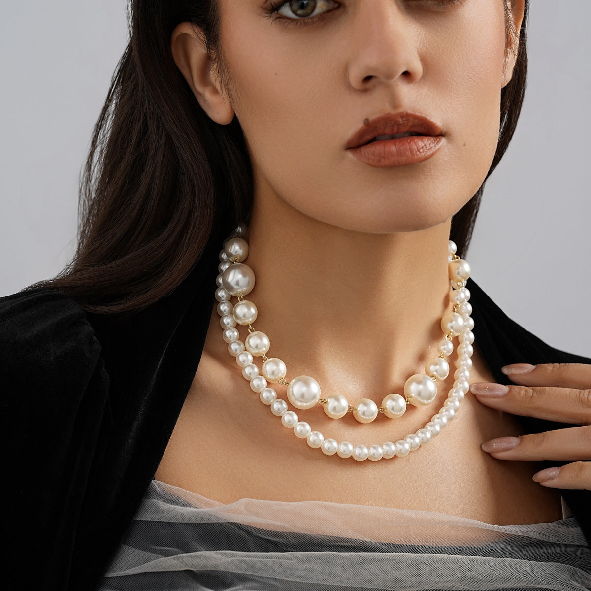 Sweet Round Imitation Pearl Alloy Beaded Layered Plating Women's Layered Necklaces