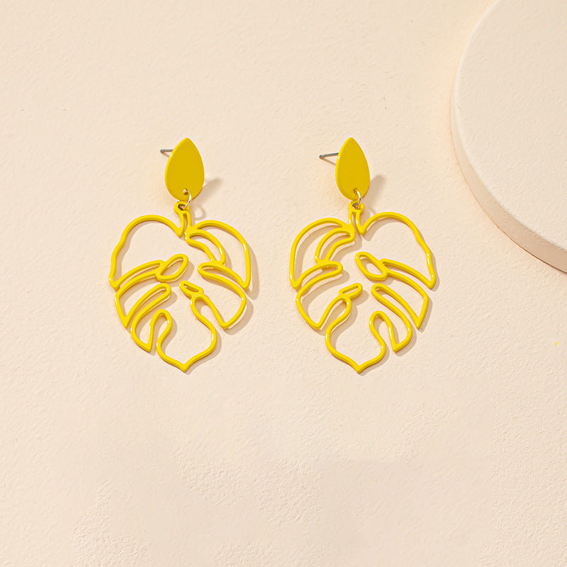 European And American New Hollow Leaf Earrings Female Retro Alloy Earrings