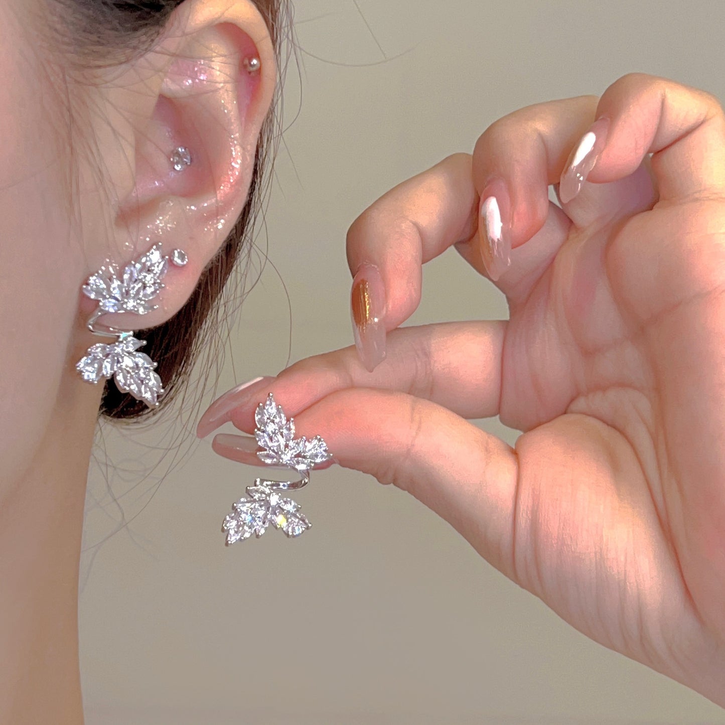 1 Pair Fashion Water Droplets Heart Shape Flower Alloy Inlay Artificial Pearls Rhinestones Women's Drop Earrings