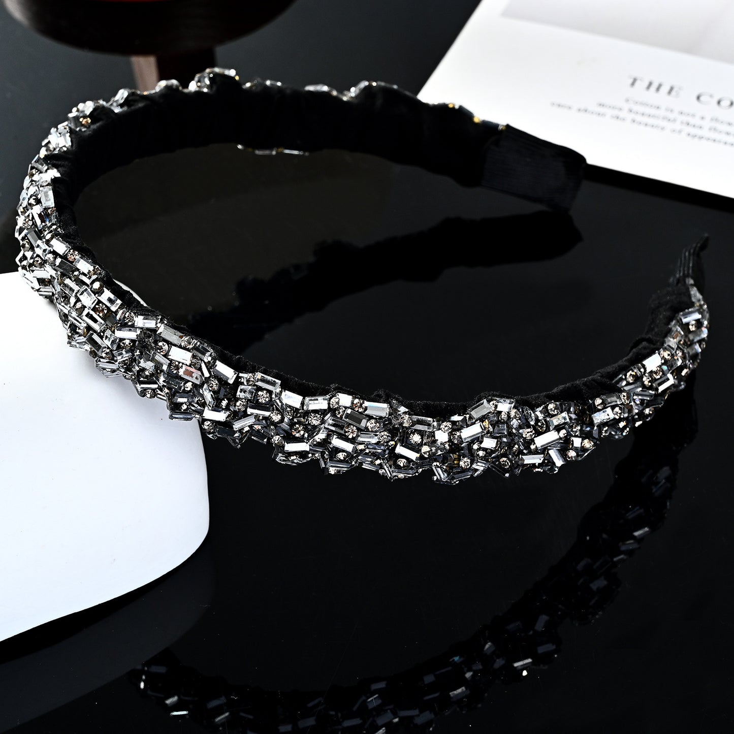 Retro Geometric Rhinestone Embellished Hairband