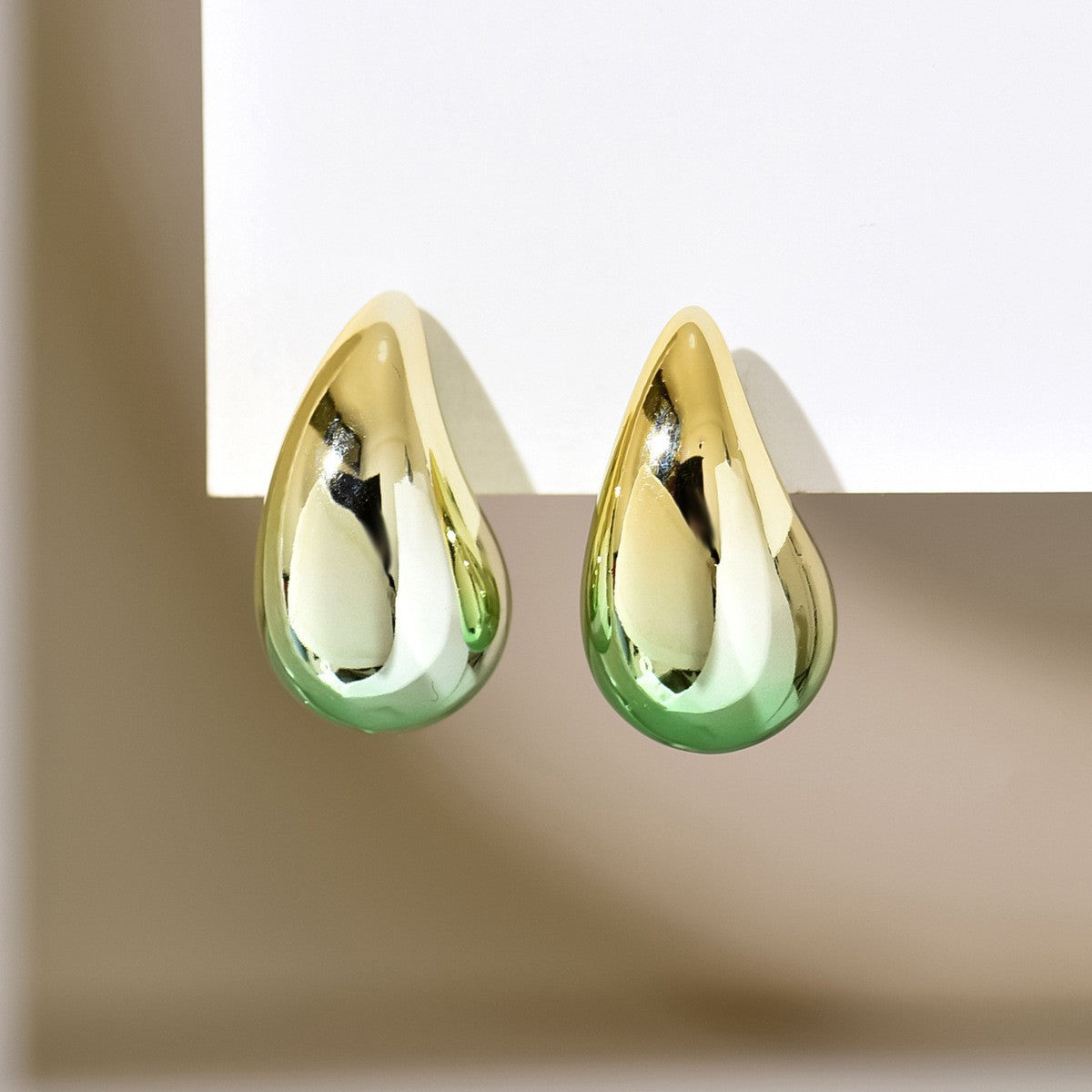 1 Pair Minimalist Water Droplet Acrylic Earrings