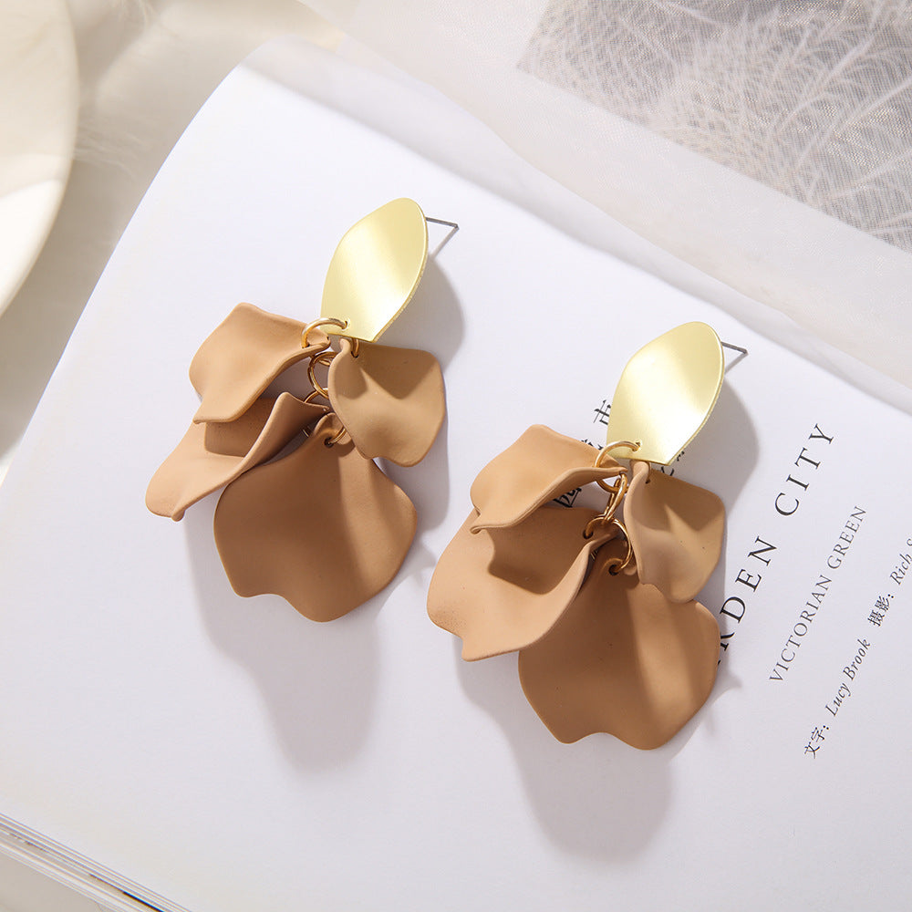 1 Pair Elegant Luxurious Sweet Petal Alloy Dangling Earrings