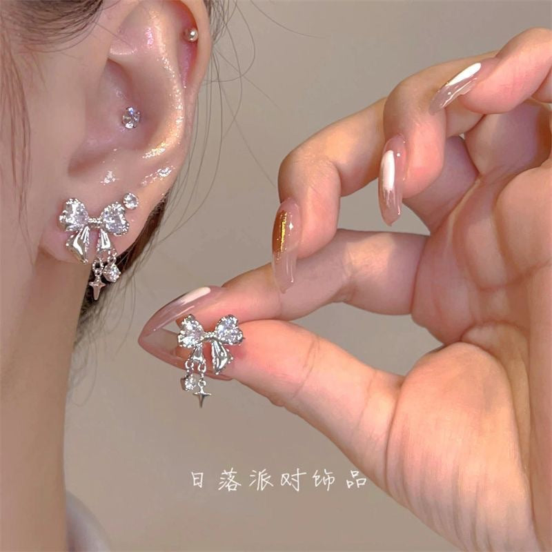 1 Pair Fashion Water Droplets Heart Shape Flower Alloy Inlay Artificial Pearls Rhinestones Women's Drop Earrings