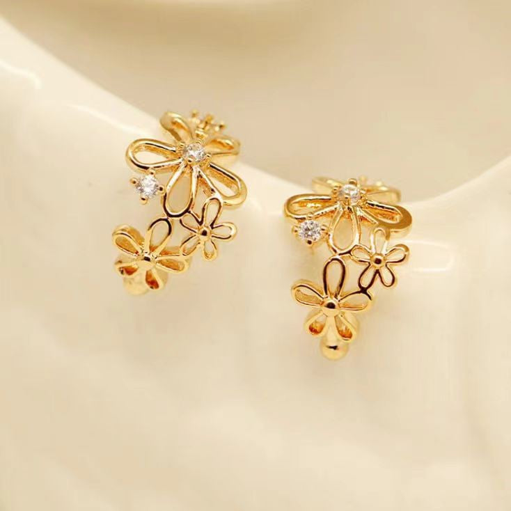 1 Piece Simple Style Classic Style Bow Knot Inlay Copper Ear Cuffs