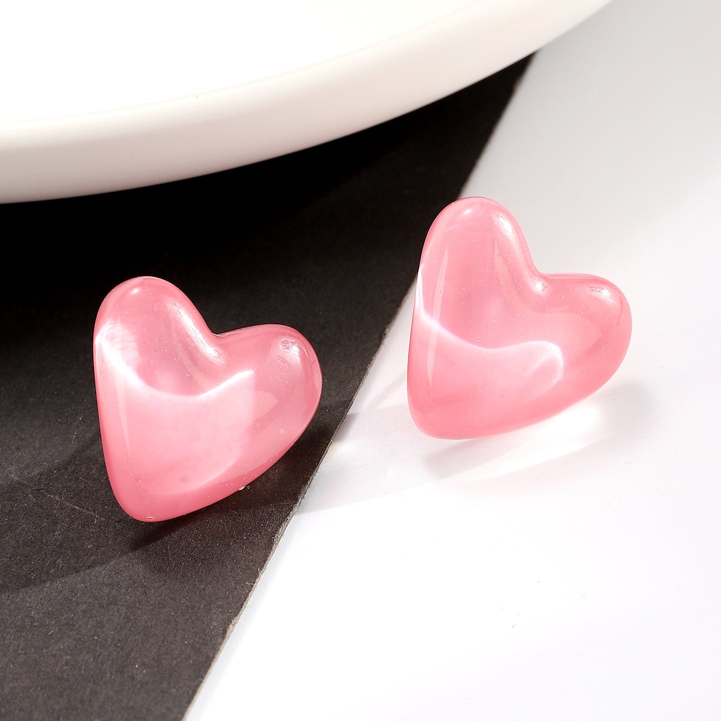 Sweet Heart Shape Colorful Resin Ear Studs for Women