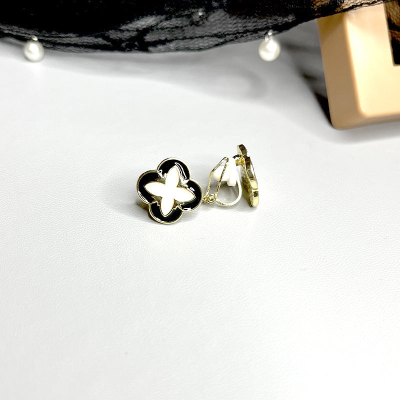 Fashion Round Heart Shape Flower Brass Inlay Artificial Pearls Rhinestones Opal Ear Clips 1 Pair