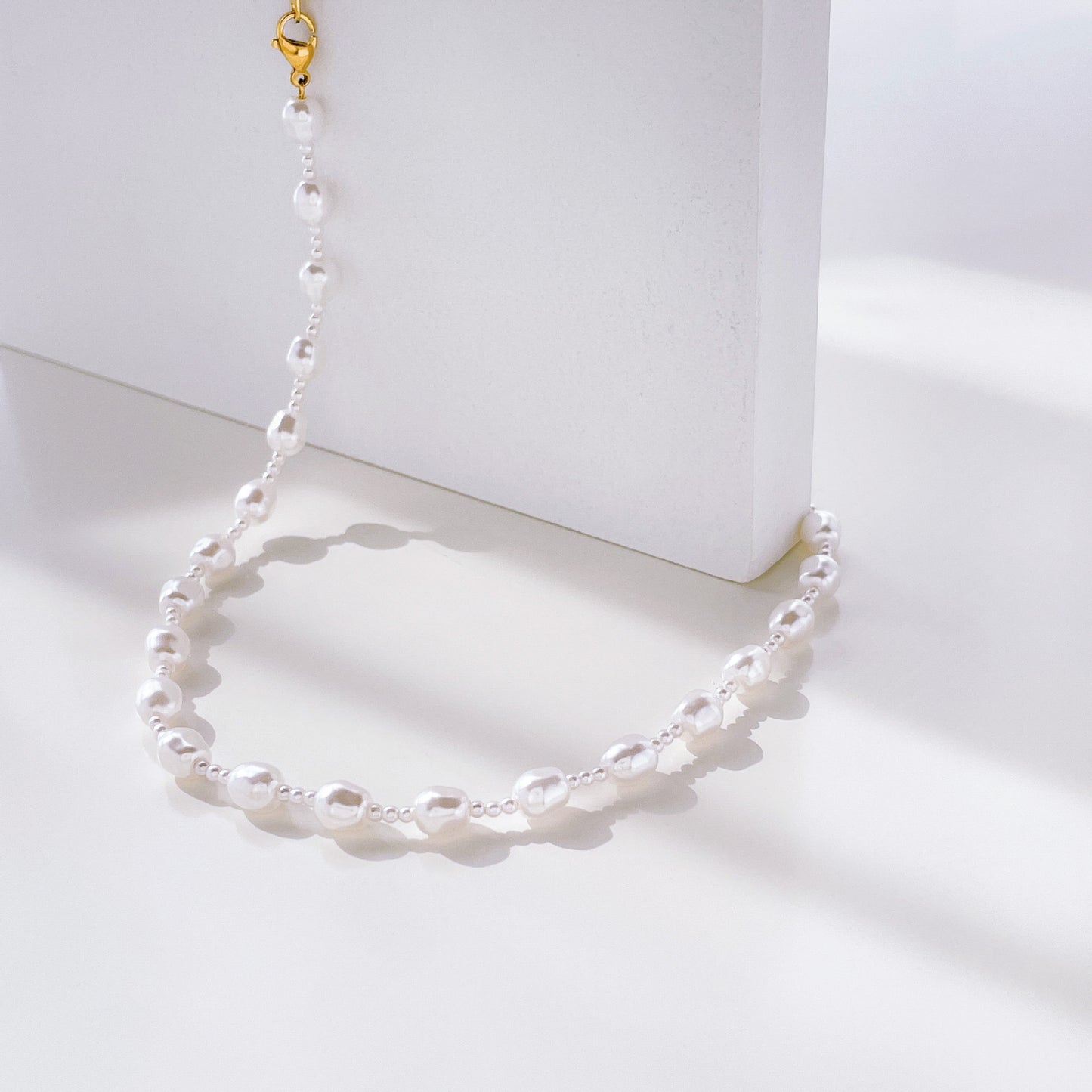 Elegant Geometric Freshwater Pearl Irregular Beaded Necklace