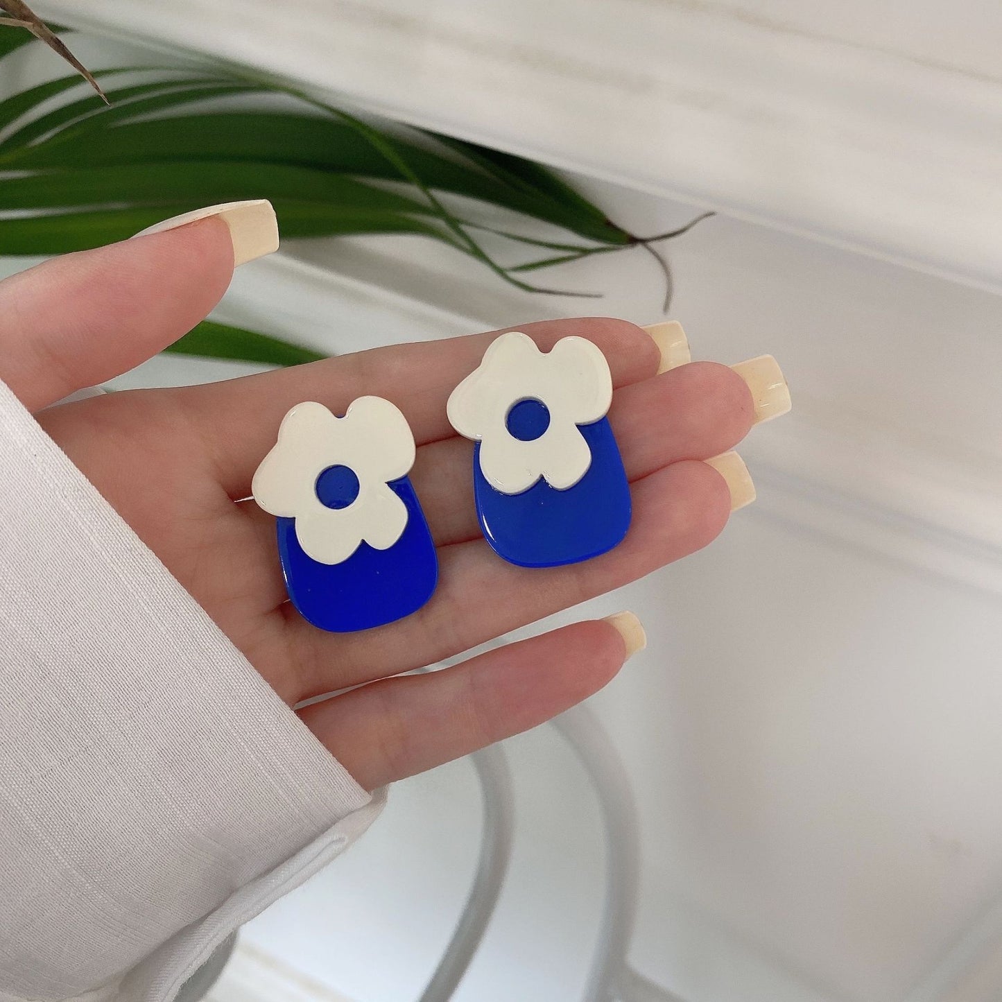 Klein Blue C Shape Alloy Stud Earrings - Niche Simple Design Korean Style for Women