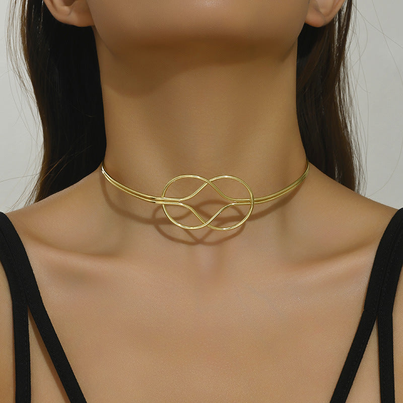 Simple Geometric Hollow Alloy Women's Choker Necklace