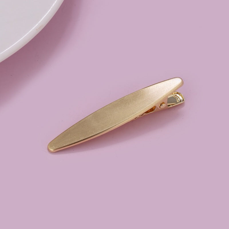 Women's Streetwear Oval Metal Hair Clip - Minimalist Alloy Duckbill Design