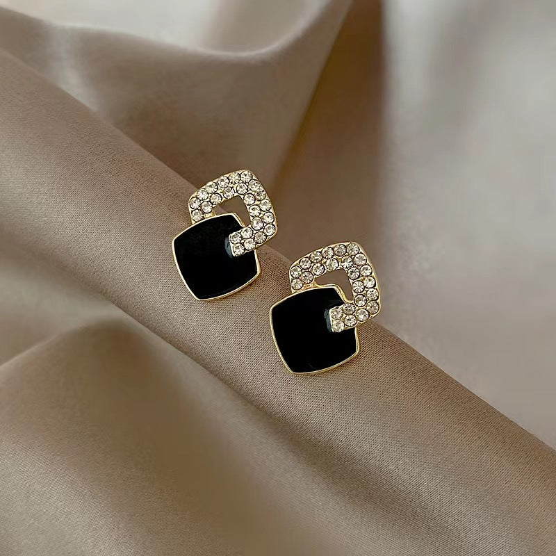 1 Pair Simple Style Round Square Star Alloy Plating Inlay Rhinestones Women'S Drop Earrings