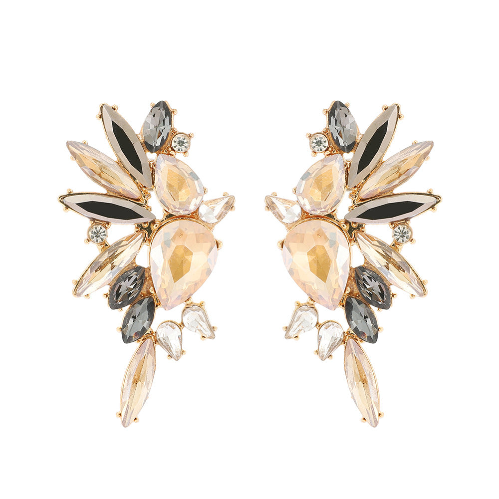 Retro Luxurious Rhinestone Wing Stud Earrings