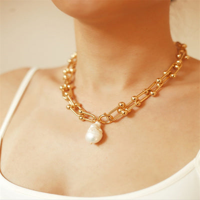 Fashion Baroque Pearl Geometric Brass Necklace for Women