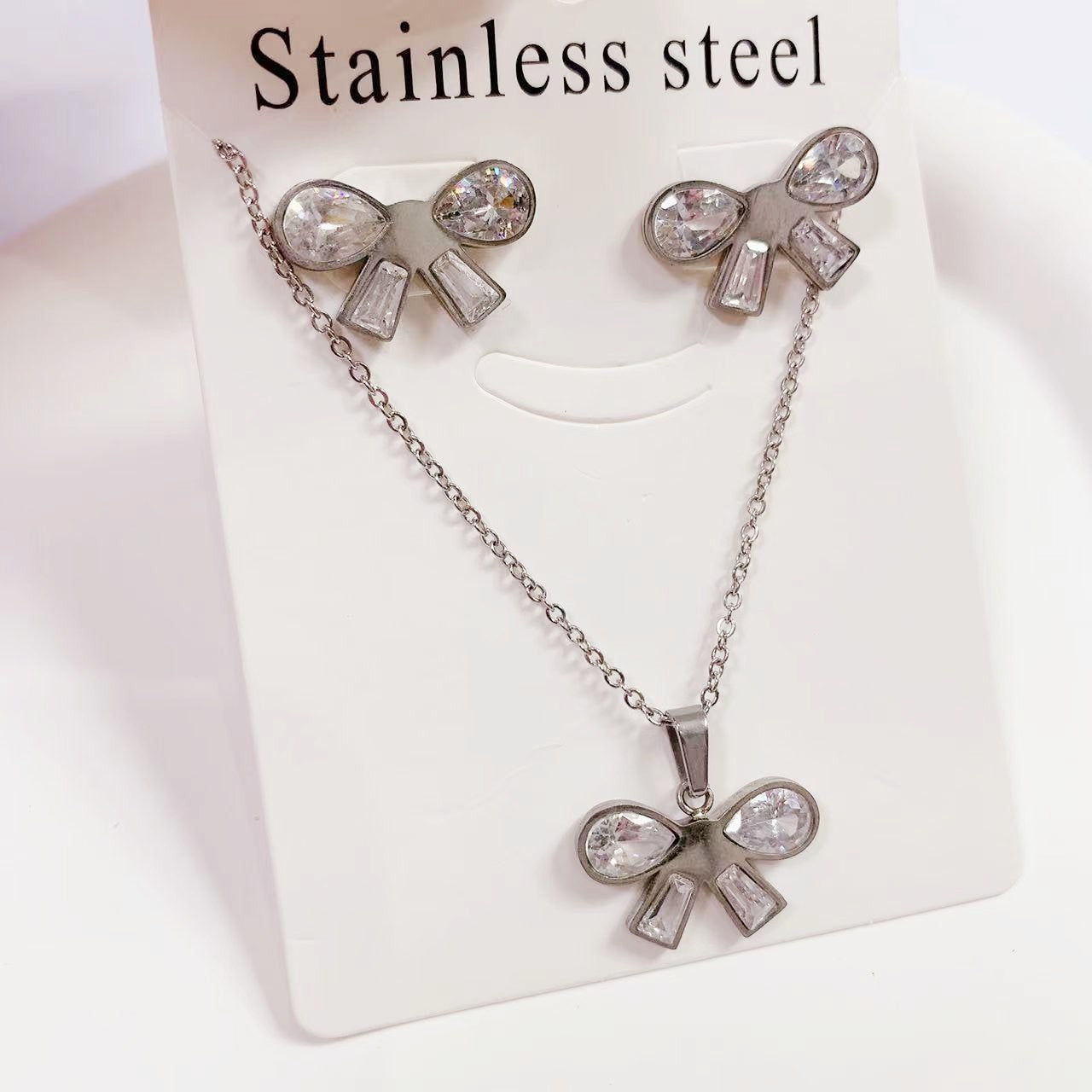 Sweet Cartoon Titanium Steel Necklace and Earrings Set - Fashionable and Versatile Jewelry