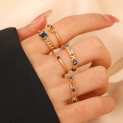 Simple Classic Star Alloy Rhinestone Women's Ring Set - 5 Piece Vintage Hollow Design