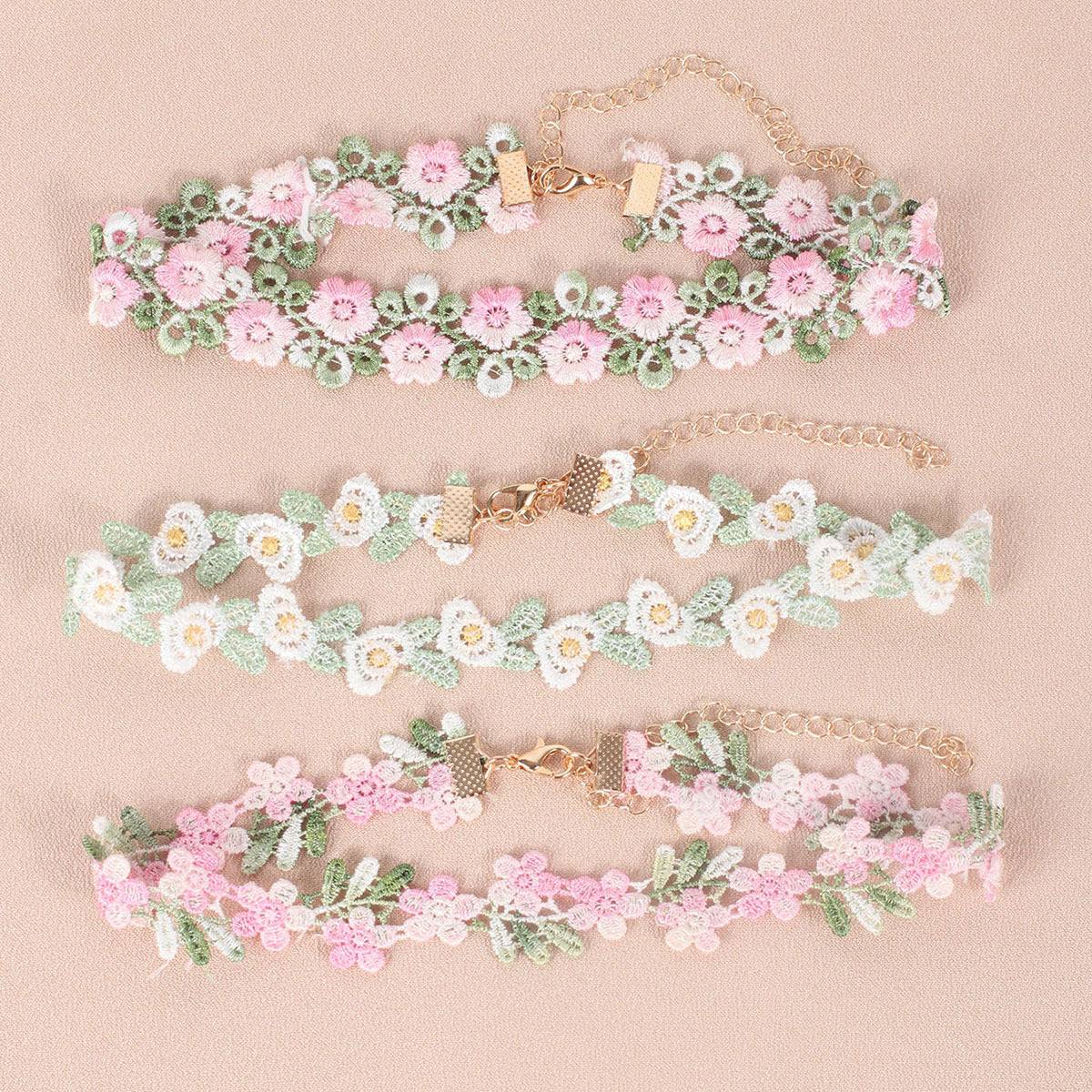 Sweet Floral Lace Choker Necklace Set for Women