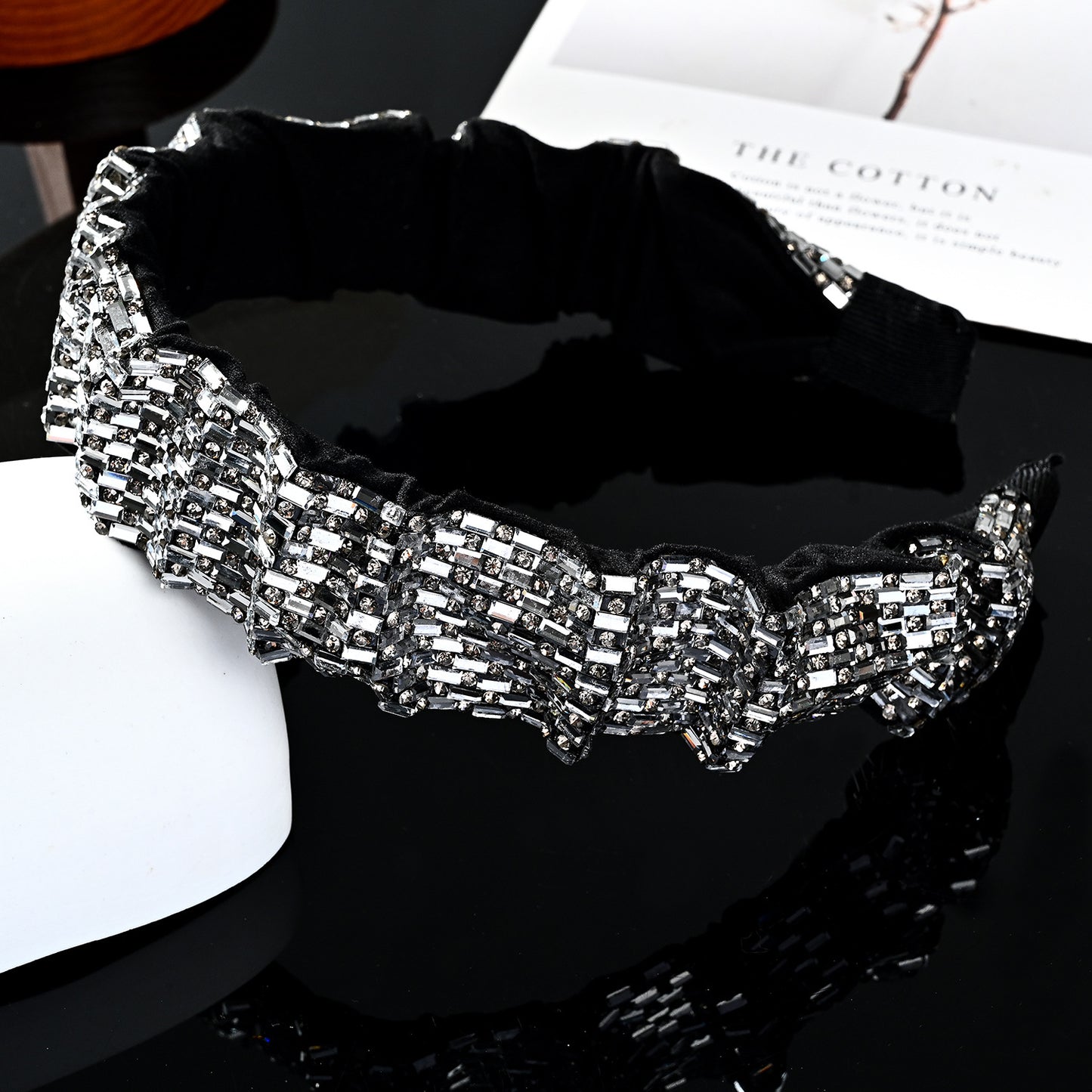 Retro Geometric Rhinestone Embellished Hairband