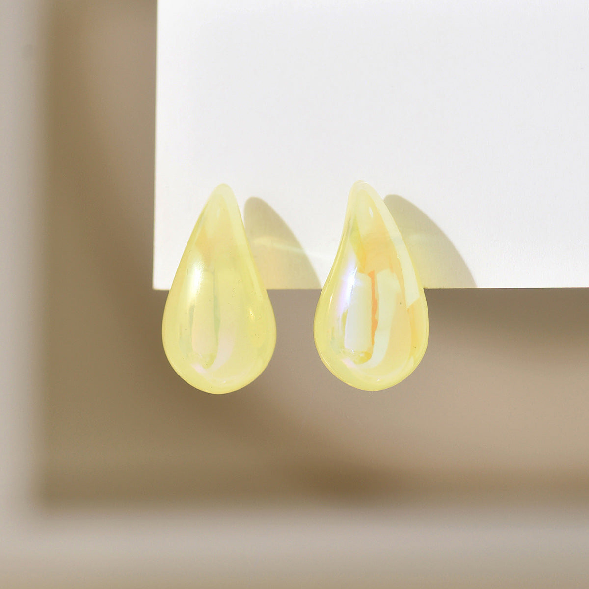 1 Pair Minimalist Water Droplet Acrylic Earrings