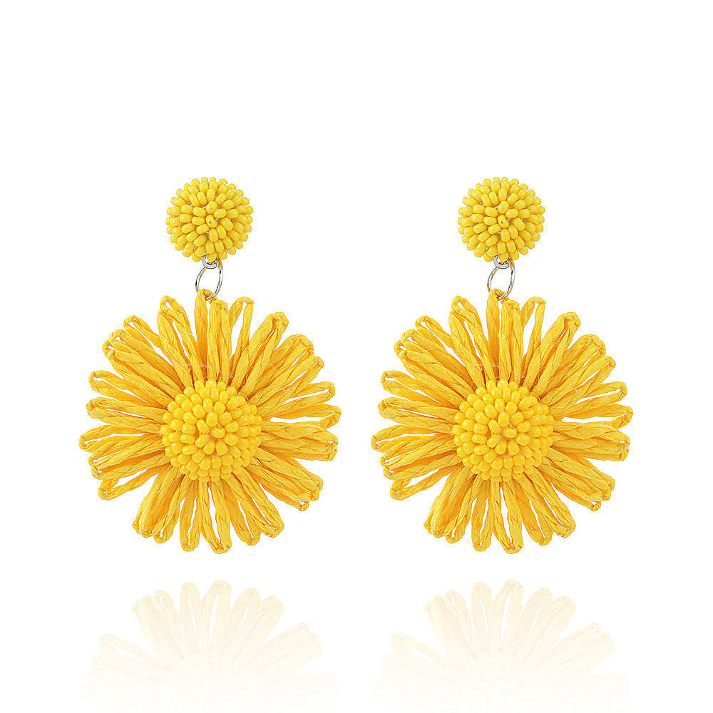 1 Pair Cute Daisy Raffia Flower Drop Earrings for Summer Beach Style