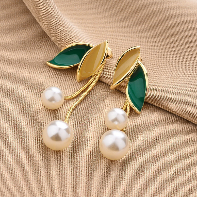 Fashion Leaf Alloy Splicing Artificial Pearls Dangling Earrings