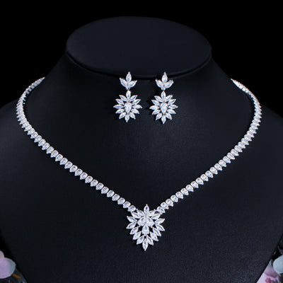 Elegant Bridal Jewelry Set: 18K Gold Plated Copper with Zirconia Gemstones - Necklace and Earrings