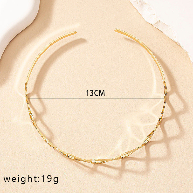 Retro Geometric Gold Plated Women's Choker Necklace