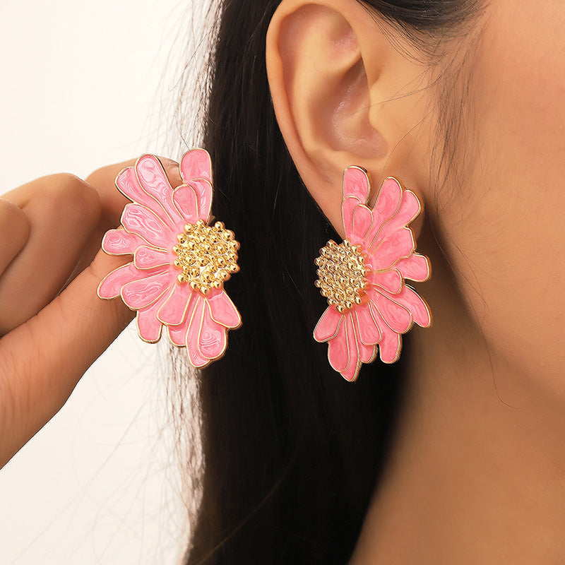 Elegant Vintage Flower Enamel Alloy Stud Earrings for Women