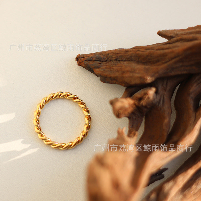 Fashion Twist Rotating Wide Titanium Steel 18K Gold Plated Ring