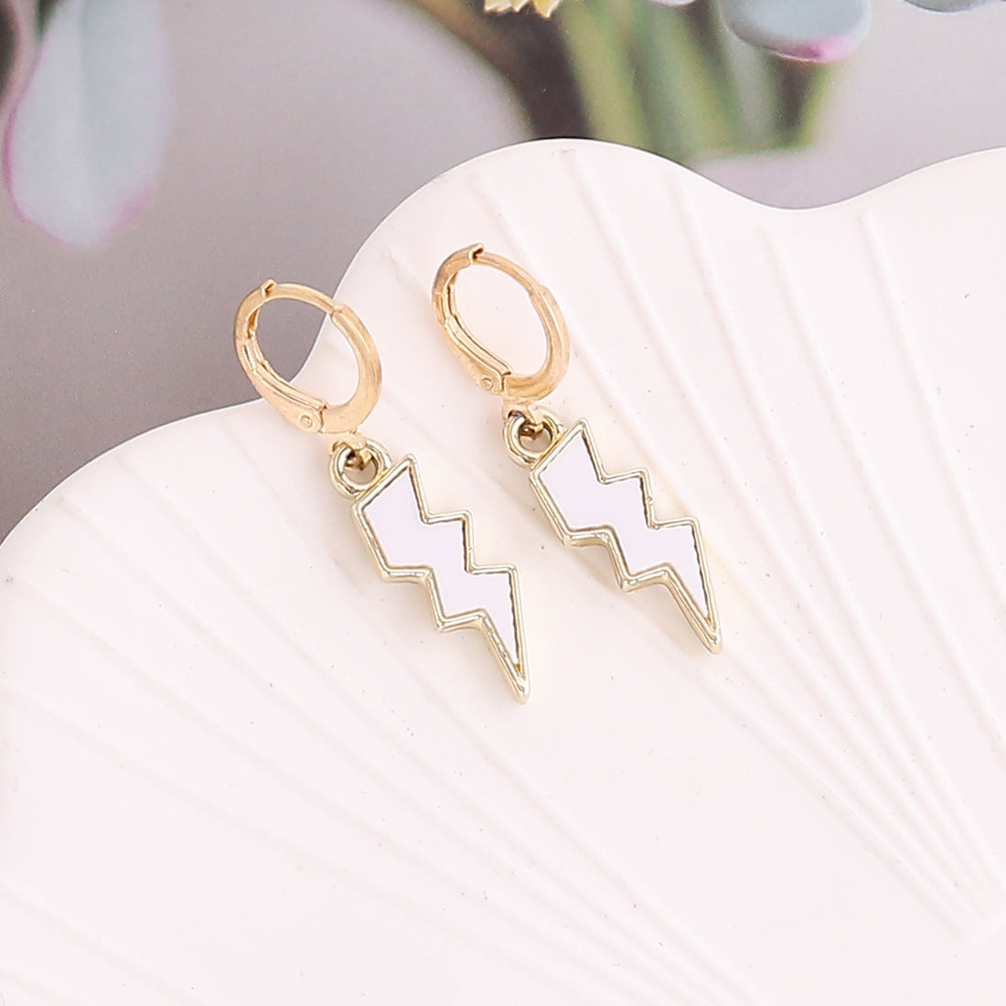 European And American New Jewelry Personality Lightning Three-dimensional Earrings Creative Simple Earrings