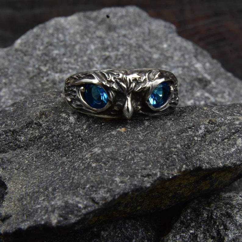 Retro Blue-Eyed Owl Adjustable Unisex Ring