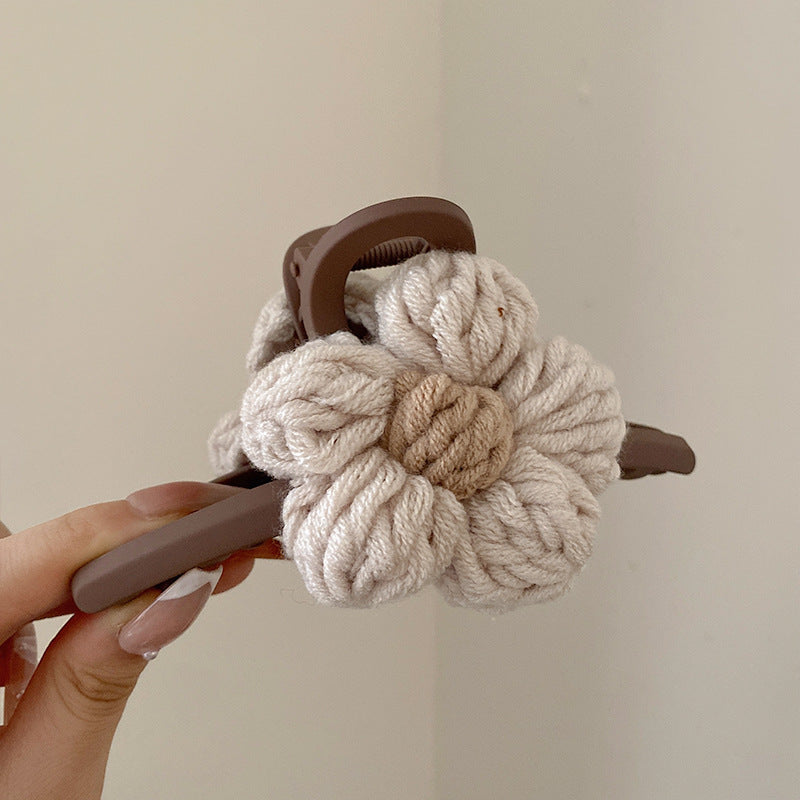 Elegant Women's Floral Hair Claw Clip - Classic Style Woolen Design